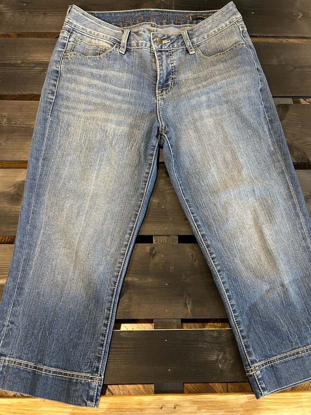Jag Jeans Classic Fit Mid Rise Blue Denim Capri Jeans